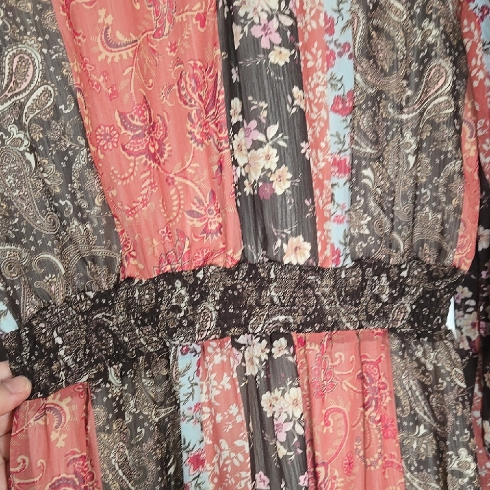Black Tape_ Paisley Long Sleeve Dress - Picture 7 of 8